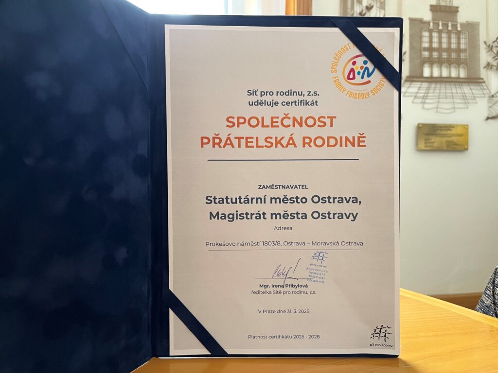 Společnost přátelská rodině